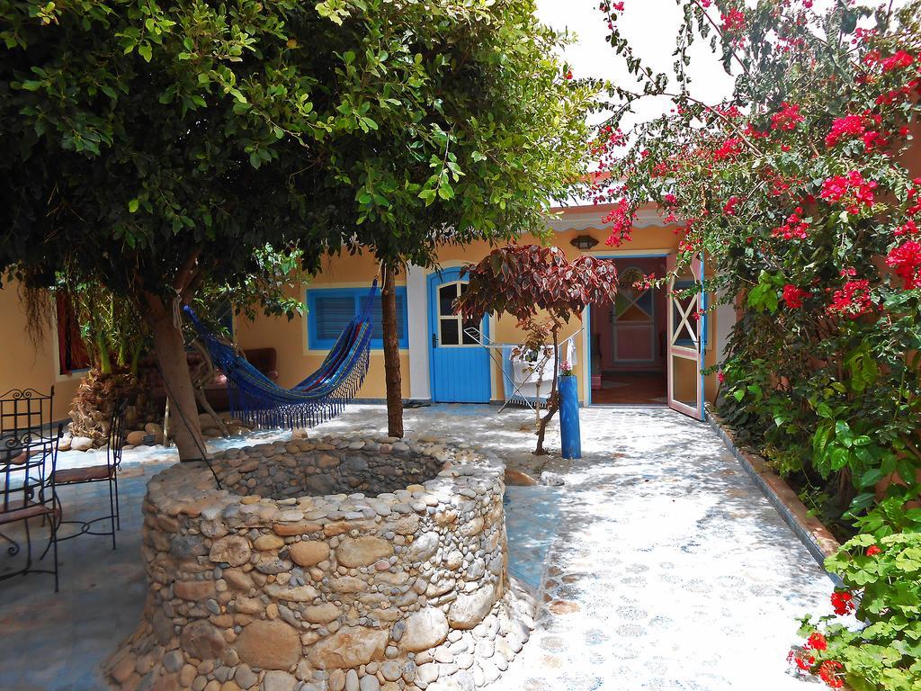 Zen Surf Beach House Hotel Аурир Екстериор снимка