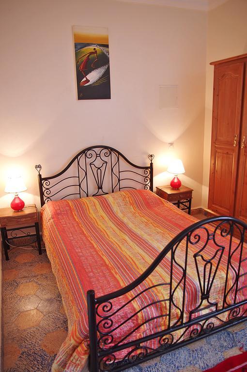 Zen Surf Beach House Hotel Аурир Екстериор снимка
