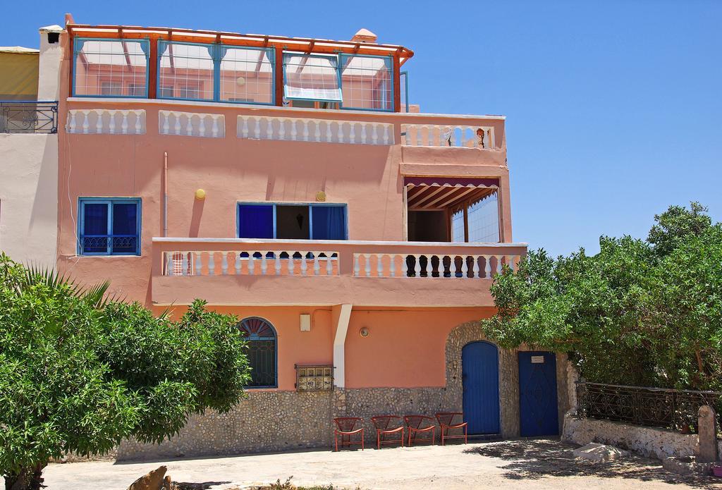 Zen Surf Beach House Hotel Аурир Екстериор снимка