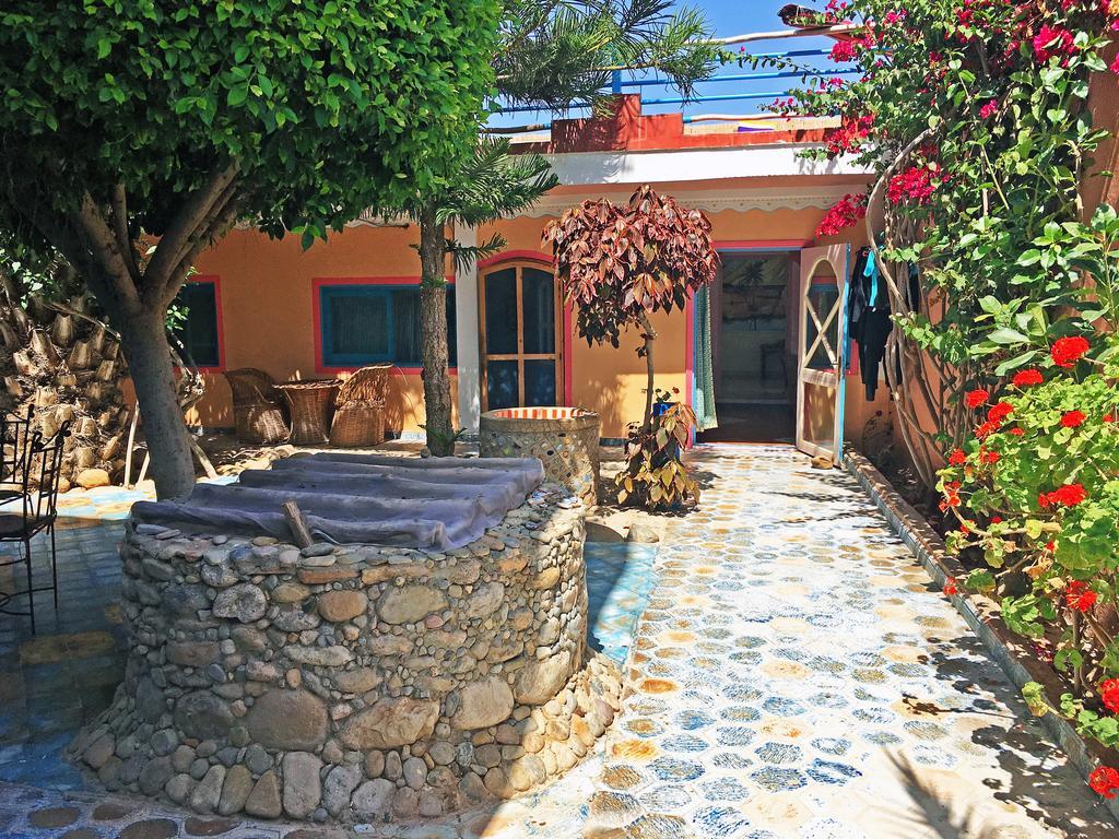 Zen Surf Beach House Hotel Аурир Екстериор снимка